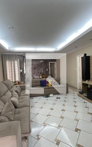 Casa à venda com 200m², 4 quartos e sem vagaDetalhe Sala