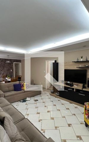 Casa à venda com 200m², 4 quartos e sem vagaSala