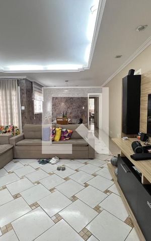 Casa à venda com 200m², 4 quartos e sem vagaSala