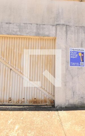 Casa para alugar com 370m², 3 quartos e 1 vaga Casa para alugar com 370m², 3 quartos e 1 vagaFachada