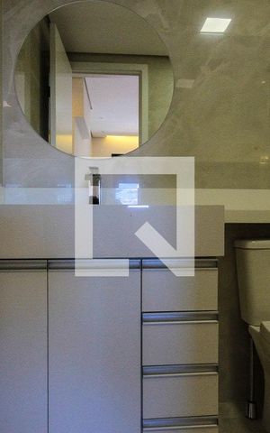 Apartamento para alugar com 59m², 2 quartos e 1 vaga Apartamento para alugar com 59m², 2 quartos e 1 vagaBanheiro da Suíte