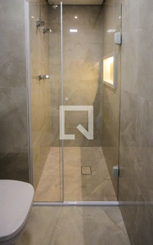 Apartamento para alugar com 59m², 2 quartos e 1 vaga Apartamento para alugar com 59m², 2 quartos e 1 vagaBanheiro da Suíte