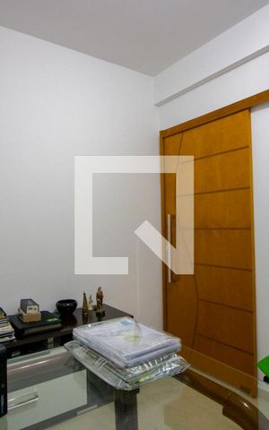 Casa à venda com 143m², 2 quartos e 3 vagas Casa à venda com 143m², 2 quartos e 3 vagasQuarto de serviço