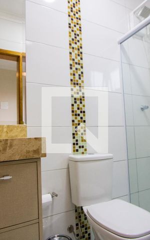 Casa à venda com 143m², 2 quartos e 3 vagas Casa à venda com 143m², 2 quartos e 3 vagasBanheiro do quarto 1