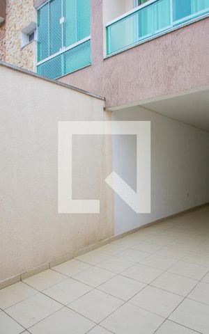 Casa à venda com 143m², 2 quartos e 3 vagas Casa à venda com 143m², 2 quartos e 3 vagasGaragem