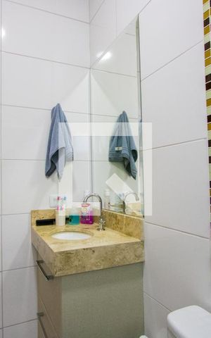 Casa à venda com 143m², 2 quartos e 3 vagas Casa à venda com 143m², 2 quartos e 3 vagasBanheiro do quarto 1