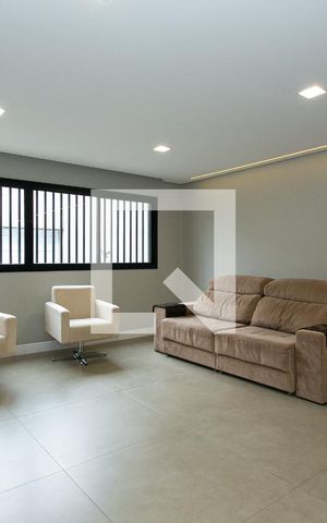 Casa à venda com 320m², 5 quartos e 5 vagasSala