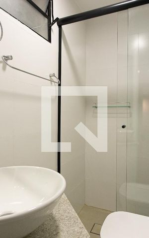 Casa à venda com 320m², 5 quartos e 5 vagasBanheiro Social 1