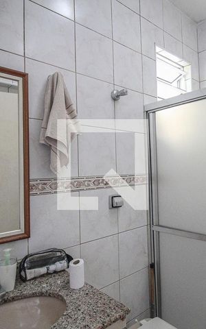 Casa à venda com 300m², 5 quartos e 4 vagas Casa à venda com 300m², 5 quartos e 4 vagasBanheiro da Suíte 3