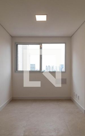Apartamento à venda com 35m², 2 quartos e sem vaga Apartamento à venda com 35m², 2 quartos e sem vagaSala