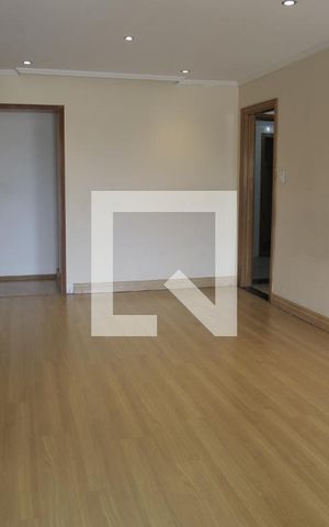 Casa à venda com 375m², 6 quartos e 3 vagasSala