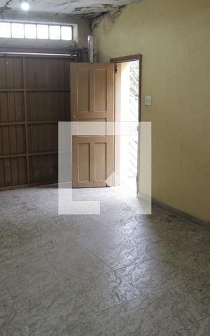 Casa à venda com 375m², 6 quartos e 3 vagasSalão