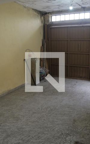 Casa à venda com 375m², 6 quartos e 3 vagasSalão