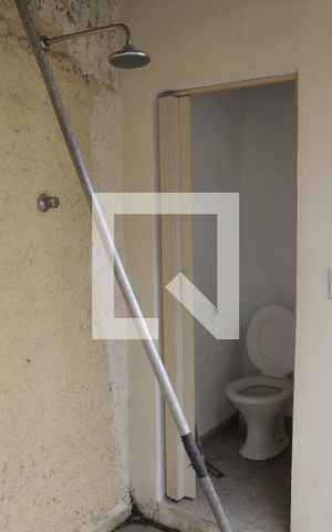 Casa à venda com 375m², 6 quartos e 3 vagasBanheiro de Serviço
