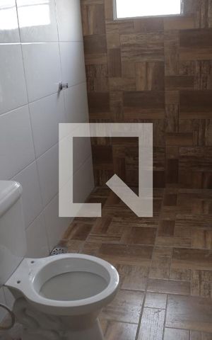 Casa à venda com 375m², 6 quartos e 3 vagasBanheiro 1