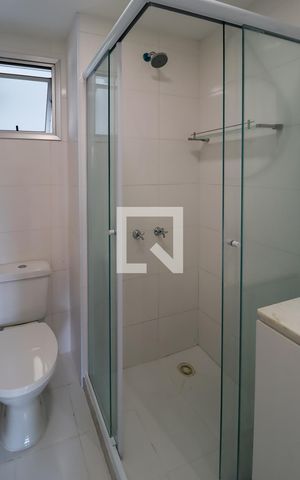Apartamento à venda com 66m², 2 quartos e 1 vagaBanheiro Social