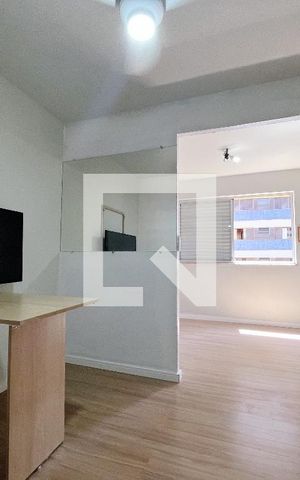 Apartamento à venda com 46m², 1 quarto e sem vagaSala