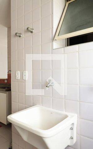 Apartamento à venda com 60m², 3 quartos e 1 vagaÁrea de Serviço