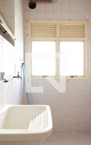 Apartamento à venda com 60m², 3 quartos e 1 vagaÁrea de Serviço