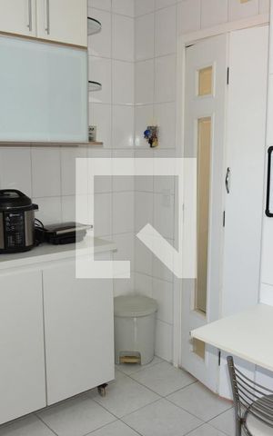 Apartamento à venda com 85m², 3 quartos e 2 vagasCozinha