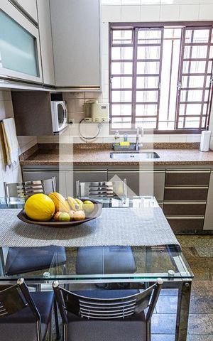 Apartamento à venda com 150m², 4 quartos e 2 vagasCozinha