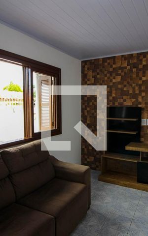 Casa para alugar com 70m², 2 quartos e 2 vagasSala