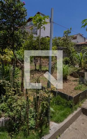 Casa à venda com 500m², 2 quartos e 6 vagas Casa à venda com 500m², 2 quartos e 6 vagasJardim
