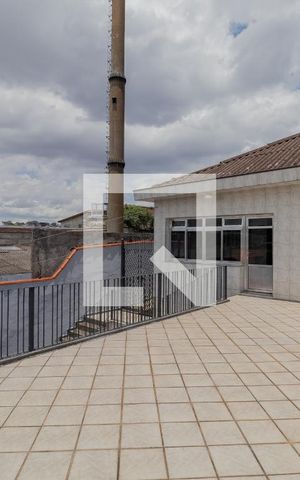 Casa à venda com 500m², 2 quartos e 6 vagas Casa à venda com 500m², 2 quartos e 6 vagasVaranda