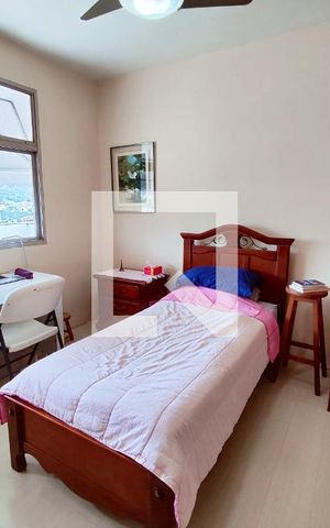 Apartamento à venda com 300m², 4 quartos e 2 vagas Apartamento à venda com 300m², 4 quartos e 2 vagasSuíte
