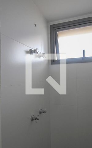 Apartamento à venda com 85m², 3 quartos e 3 vagas Apartamento à venda com 85m², 3 quartos e 3 vagasBanheiro da Suíte
