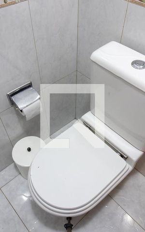 Casa à venda com 247m², 4 quartos e 2 vagas Casa à venda com 247m², 4 quartos e 2 vagasLavabo da Sala
