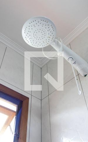 Casa à venda com 247m², 4 quartos e 2 vagas Casa à venda com 247m², 4 quartos e 2 vagasBanheiro Social