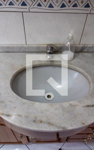 Casa à venda com 247m², 4 quartos e 2 vagas Casa à venda com 247m², 4 quartos e 2 vagasBanheiro Social
