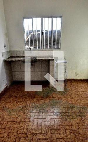 Casa à venda com 79m², 5 quartos e 2 vagas