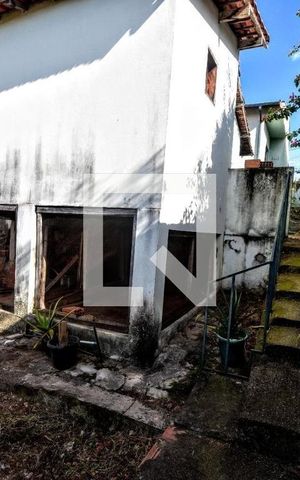 Casa à venda com 79m², 5 quartos e 2 vagas