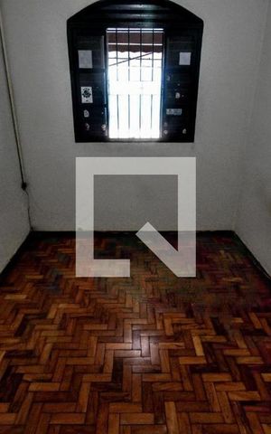 Casa à venda com 79m², 5 quartos e 2 vagas