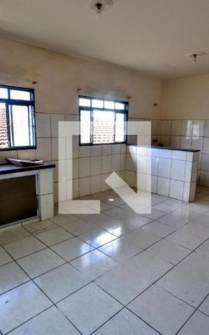 Casa à venda com 79m², 5 quartos e 2 vagas
