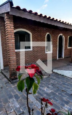 Casa à venda com 79m², 5 quartos e 2 vagas