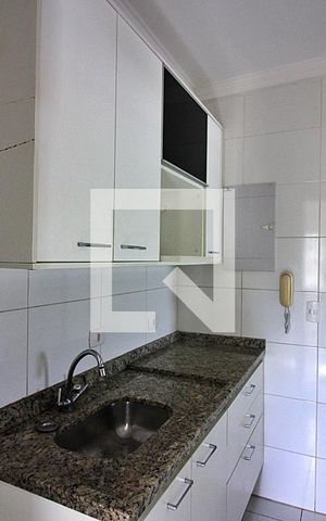 Apartamento para alugar com 55m², 2 quartos e 1 vagaCozinha e Área de Serviço
