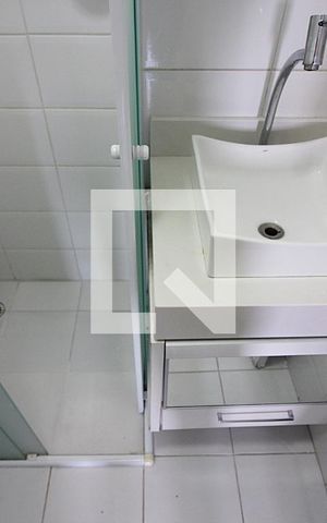 Apartamento para alugar com 55m², 2 quartos e 1 vagaBanheiro Social