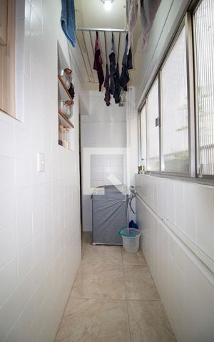 Apartamento à venda com 85m², 2 quartos e 1 vaga Apartamento à venda com 85m², 2 quartos e 1 vagaÁrea de serviço
