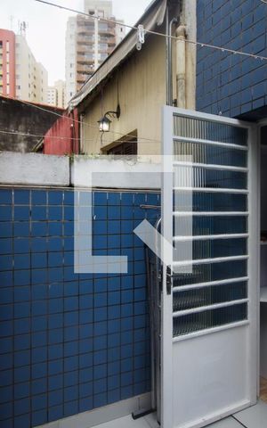 Casa à venda com 80m², 2 quartos e sem vagaQuintal