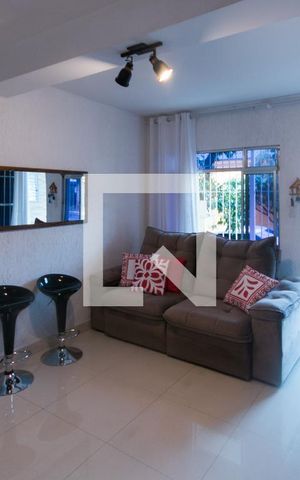 Casa à venda com 80m², 2 quartos e sem vagaSala