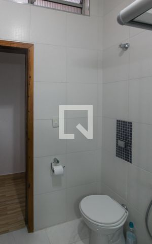 Casa à venda com 80m², 2 quartos e sem vagaBanheiro