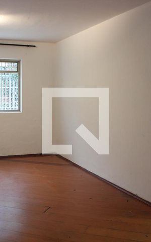 Casa para alugar com 150m², 2 quartos e 2 vagasSala