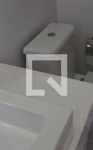 Apartamento à venda com 124m², 3 quartos e 2 vagasBanheiro da Suíte 2