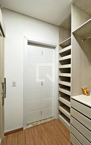 Casa para alugar com 333m², 3 quartos e 6 vagasCloset da Suíte 3
