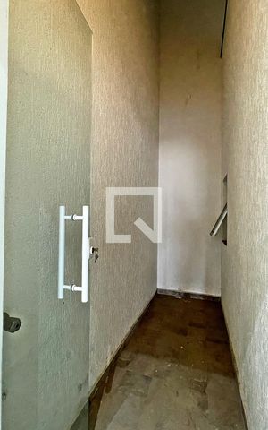 Casa para alugar com 333m², 3 quartos e 6 vagasJardim de Inverno