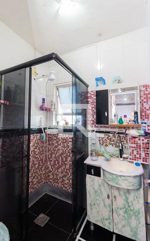 Apartamento à venda com 44m², 2 quartos e sem vaga Apartamento à venda com 44m², 2 quartos e sem vagaBanheiro