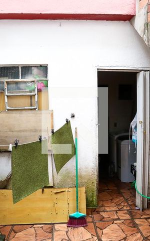 Casa à venda com 100m², 3 quartos e 1 vagaÁrea de Serviço